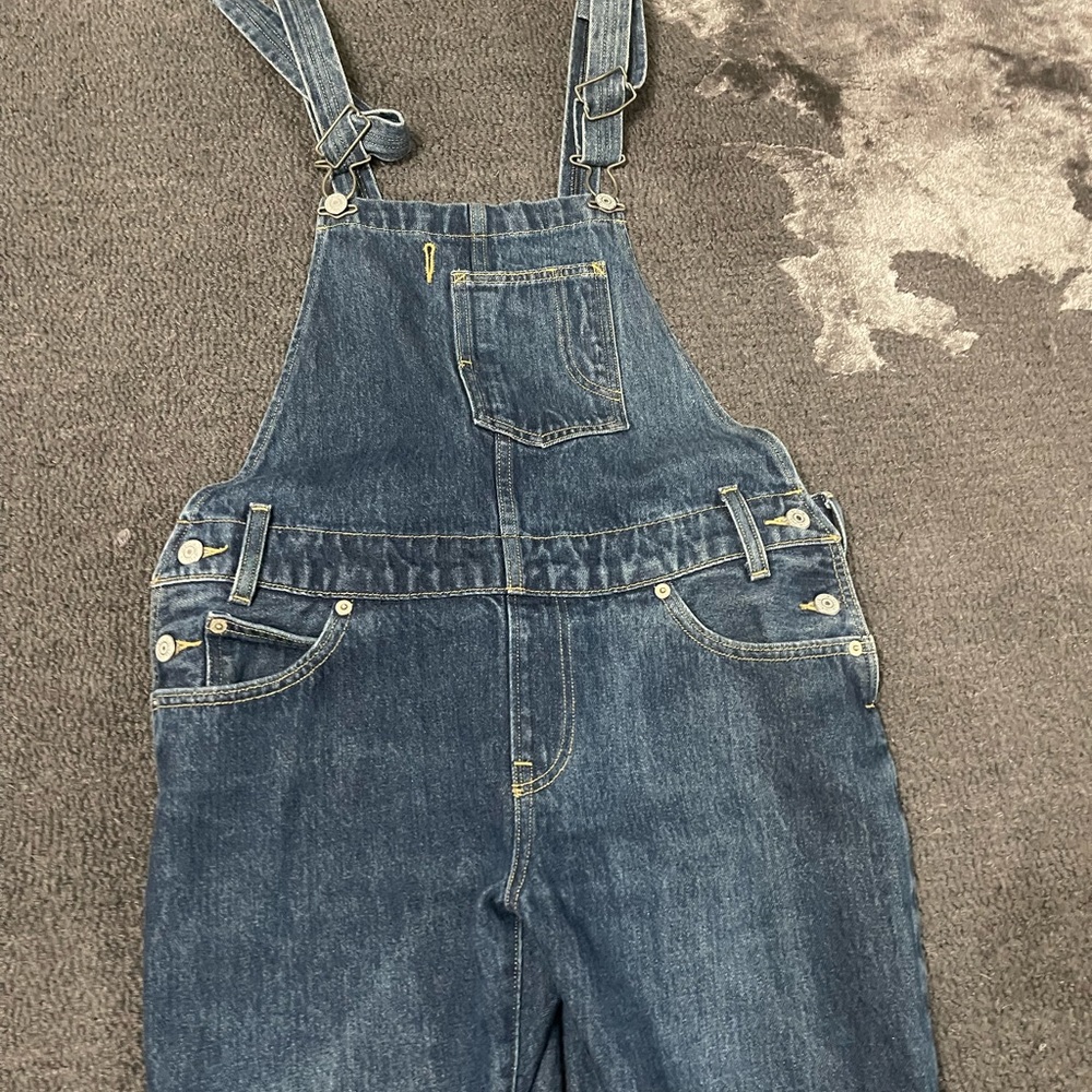 Levi’s overalls - Picture 3 of 6